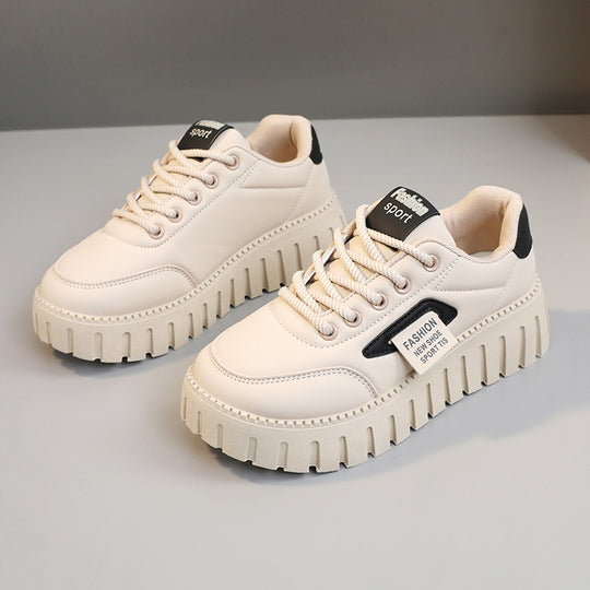 Damen sportliche Plateau-Sneaker mit atmungsaktivem Obermaterial und rutschfester Sohle EB