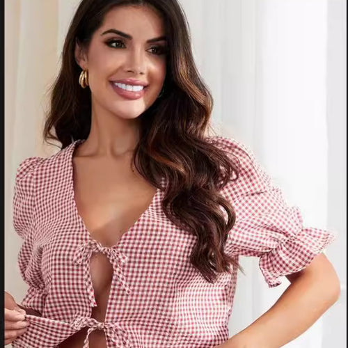 Damen Bluse mit Rüschendetails und Bindeband EB