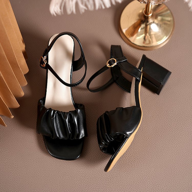 Damen Sandalen mit Rüschen und Blockabsatz EB