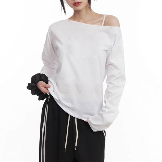 Damen nan asymmetrisches Off-Shoulder Langarmshirt aus Baumwollstretch mit lässigem Oversize-Schnitt EB