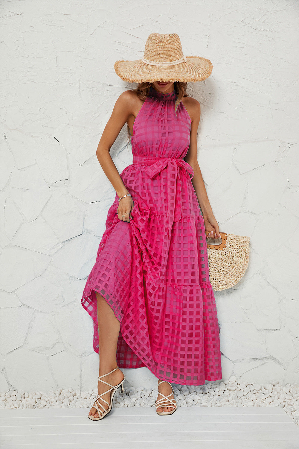Damen Maxikleid mit elegantem Halterneck und luftigen Rüschen EB