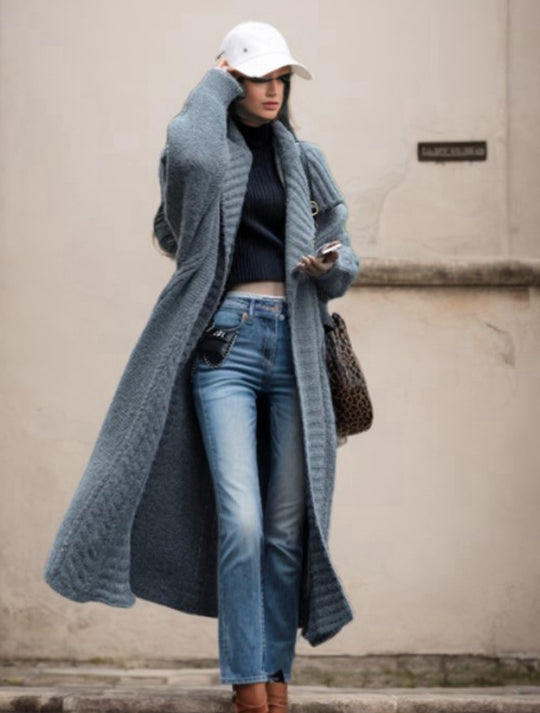 Damen Großer Strickmantel mit tiefem Kragen und kunstvollem Rippmuster EB
