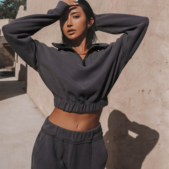 Damen kurzes Halbzip-Sweatshirt mit gerafftem Bund und hochgeschnittener Jogginghose Zweiteiler EB