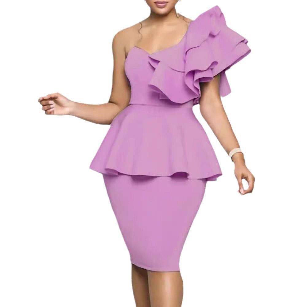 Damen Figurnahes Peplum-Kleid mit asymmetrischem Ausschnitt und Rüschendetails EB