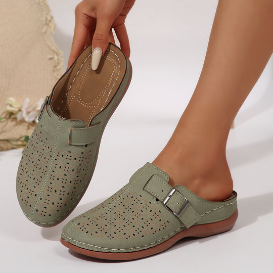 Damen Perforierte Komfort-Mules mit Zierlochmuster, verstellbarem Schnallenriemen und gepolstertem Fußbett EB