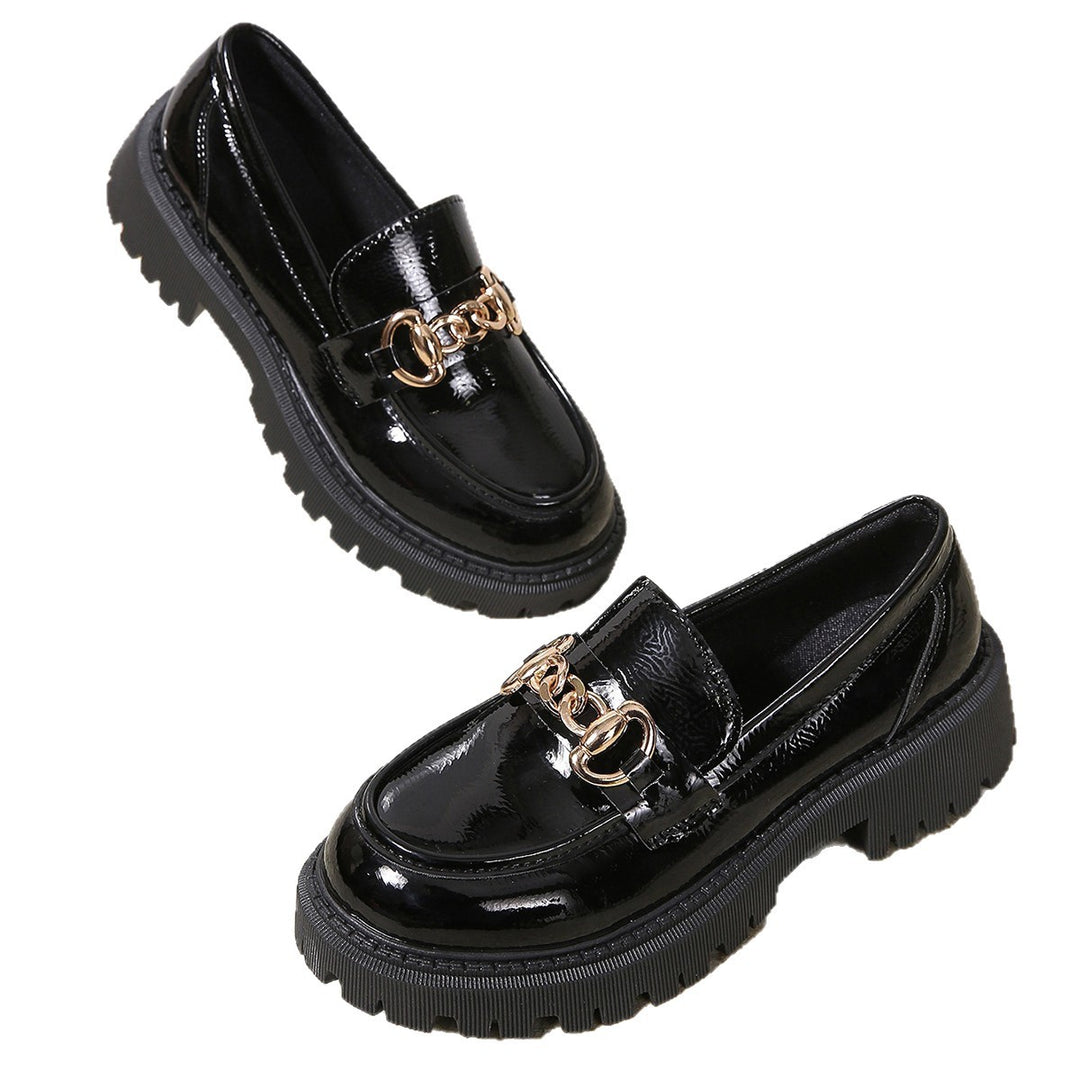 Damen nan robuste Loafer mit profilierter Traktorsohle und dekorativer Metallketten-Applikation EB