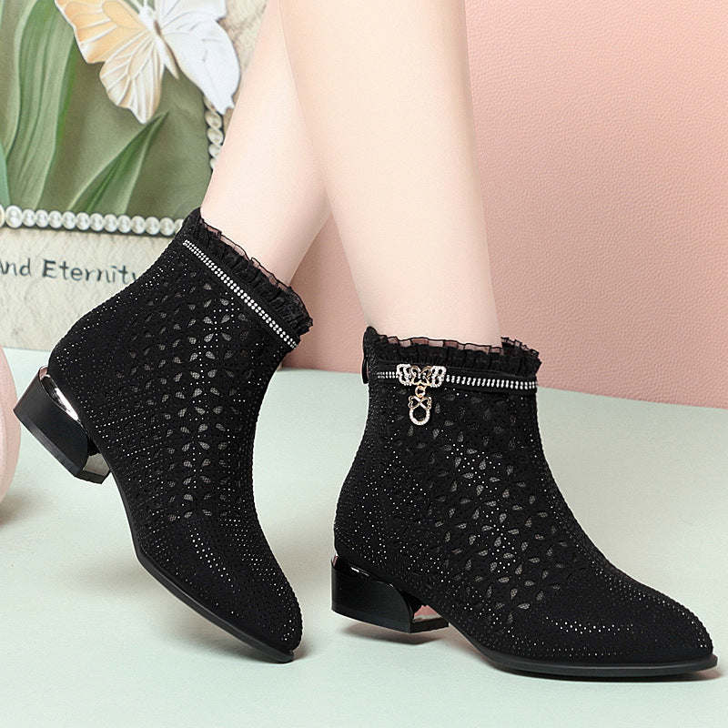 Damen elegante Stiefeletten mit funkelnden Strassdetails und modischem Lochmuster EB