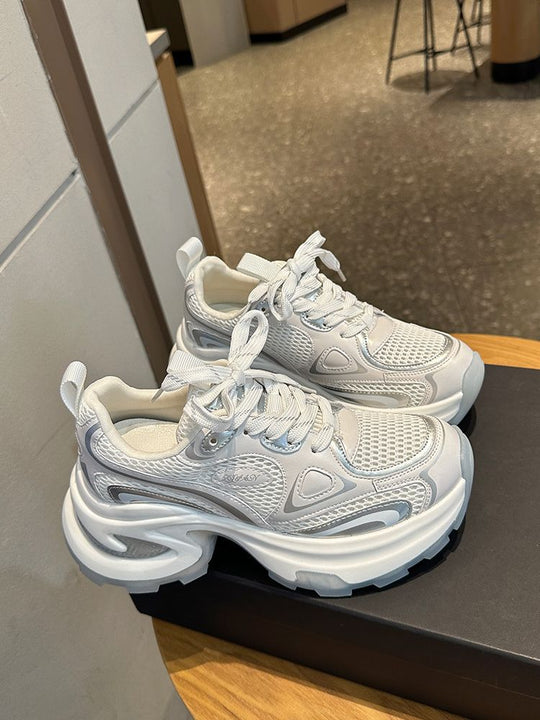 Damen Sportliche Sneakers mit atmungsaktiver Mesh-Oberfläche und gepolsterter Sohle EB