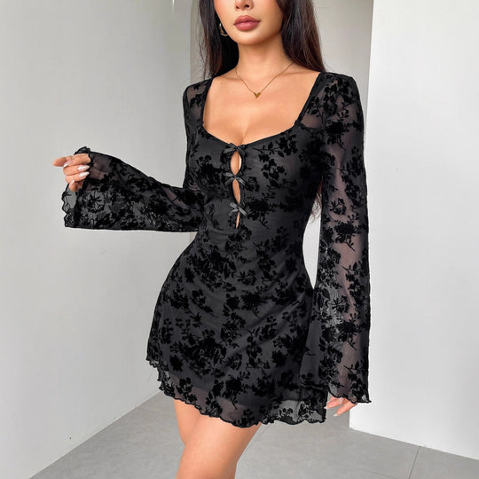 Damen nan kurzes Meshkleid mit floraler Samtflock-Optik, Ausschnitt-Öffnungen und Zierbändern EB