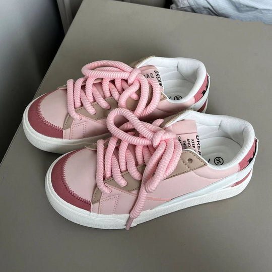 Damen Sportliche Sneaker mit robustem Obermaterial und klassischem Design EB