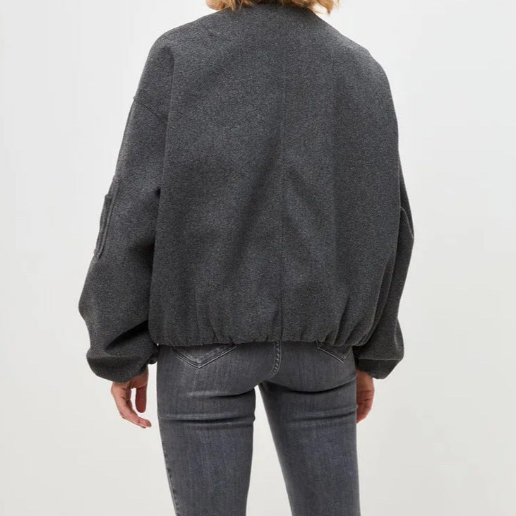 Damen Modernes Oversize-Fleecejacke mit hochgeschlossenem Kragen und seitlichen Eingrifftaschen EB
