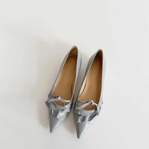 Damen Pumps mit verspieltem Rüschen-Design und schmaler Zehenpartie EB