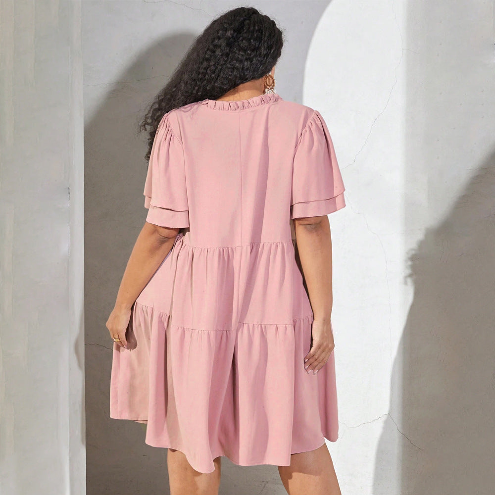 Damen luftiges Freizeitkleid mit verspielten Rüschen und elegantem Bindegürtel EB