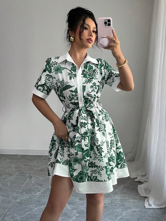 Damen Hemdblusenkleid mit floralen Mustern und Taillengürtel EB
