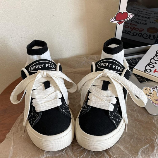 Damen Sportliche Sneaker mit hohem Kragen und eleganter Schnürung EB