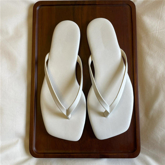 Damen Zehentrenner-Sandalen mit geschwungenem Fußbett und eleganter Riemenkonstruktion EB