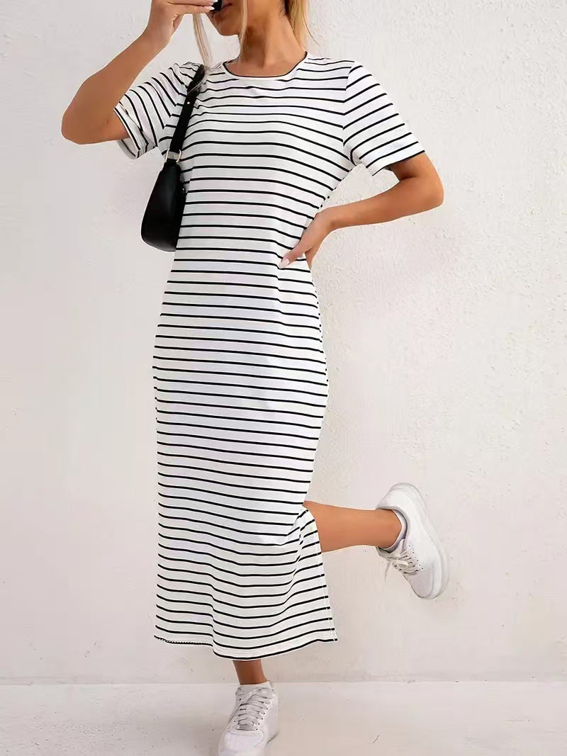Damen Maxikleid mit seitlichen Schlitzen und gestreiftem Design EB