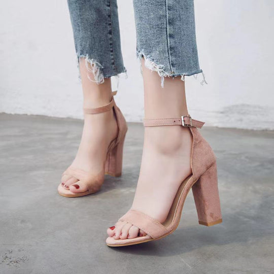 Damen elegante High Heel Sandalen mit breitem Riemen und Blockabsatz EB