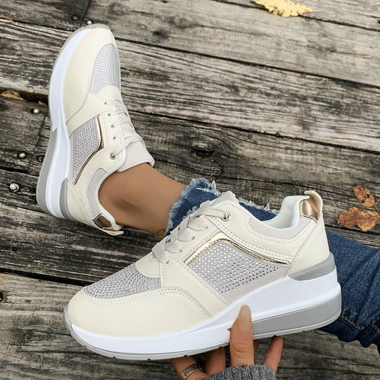 Damen Sportliche Sneakers mit atmungsaktiver Mesh-Oberfläche und dämpfender Sohle EB