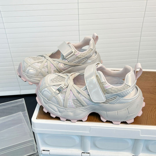 Damen Sportliche Lauf-Sneaker mit innovativem Klettverschluss und luftiger Mesh-Oberfläche EB