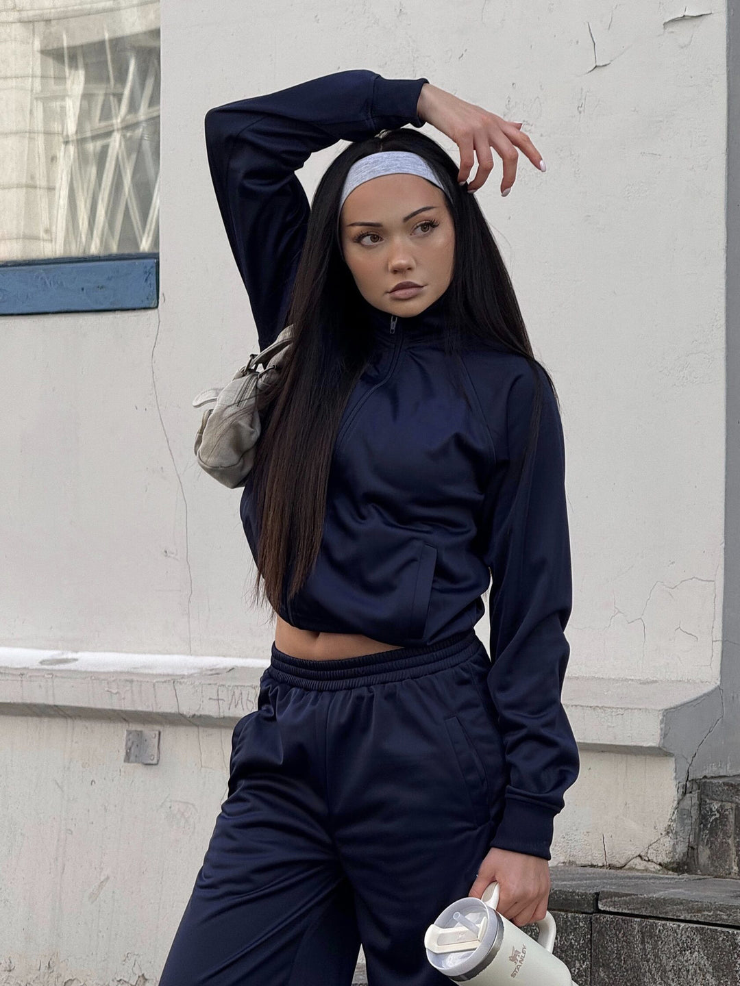 Damen Cropped-Trainingsjacke und hochtaillierte Jogginghose Set aus funktionalem Polyester EB