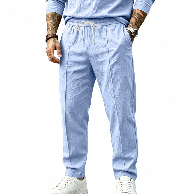 Herren nan tapered Freizeit-Chinohose mit elastischem Tunnelzugbund, dekorativer Bügelfalte und seitlichen Eingrifftaschen EB
