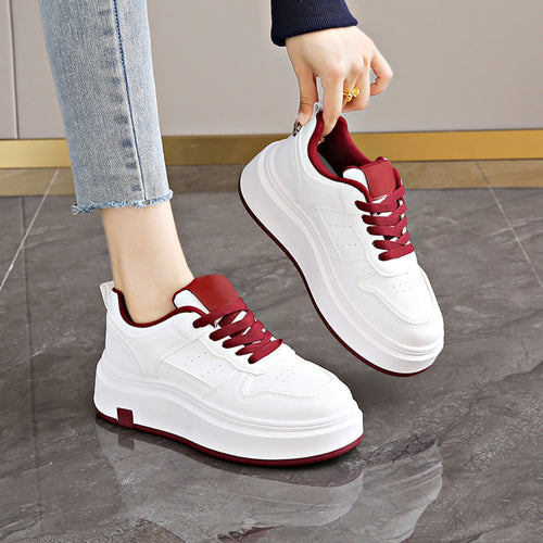 Damen Sneaker mit trendiger Plateau-Sohle und sportlichem Design EB