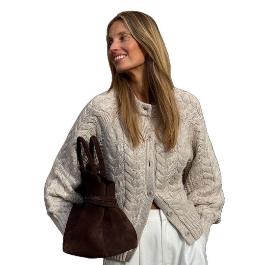 Damen Grobstrickjacke mit dicker Zopfmusterstruktur EB