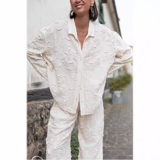 Damen Bluse mit feiner Stickerei und luftiger Passform EB