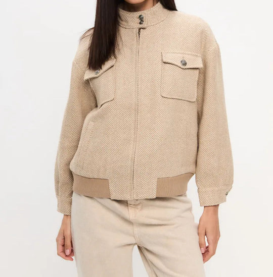 Damen Trendige Steppjacke mit sportlichem Schnitt EB