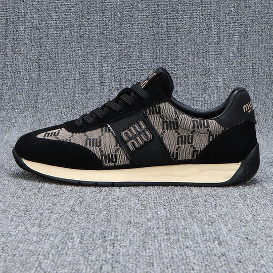 Damen Komfortable und stilvolle Sneakers mit hochwertiger Oberflächenstruktur EB