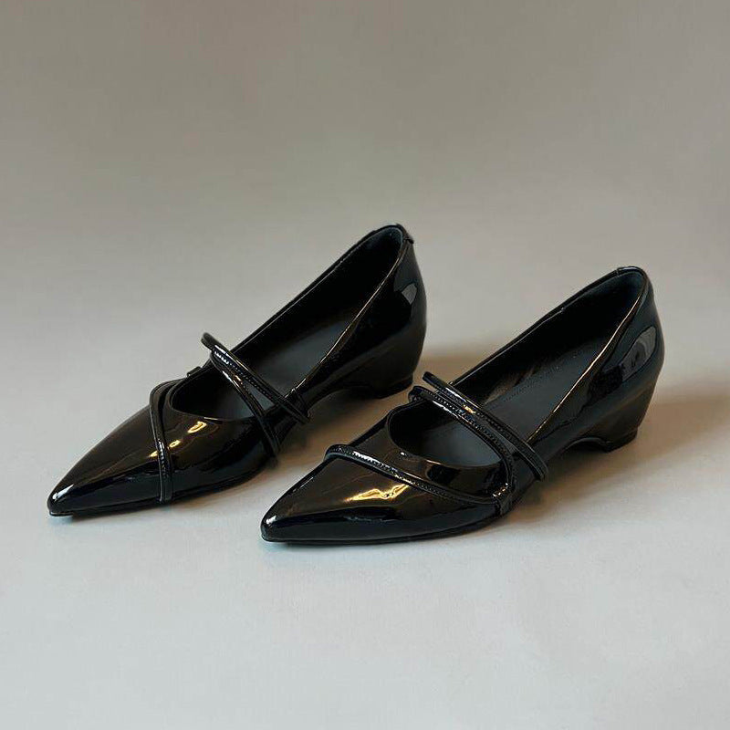 Damen Elegante und bequeme Pumps mit Riemchen EB