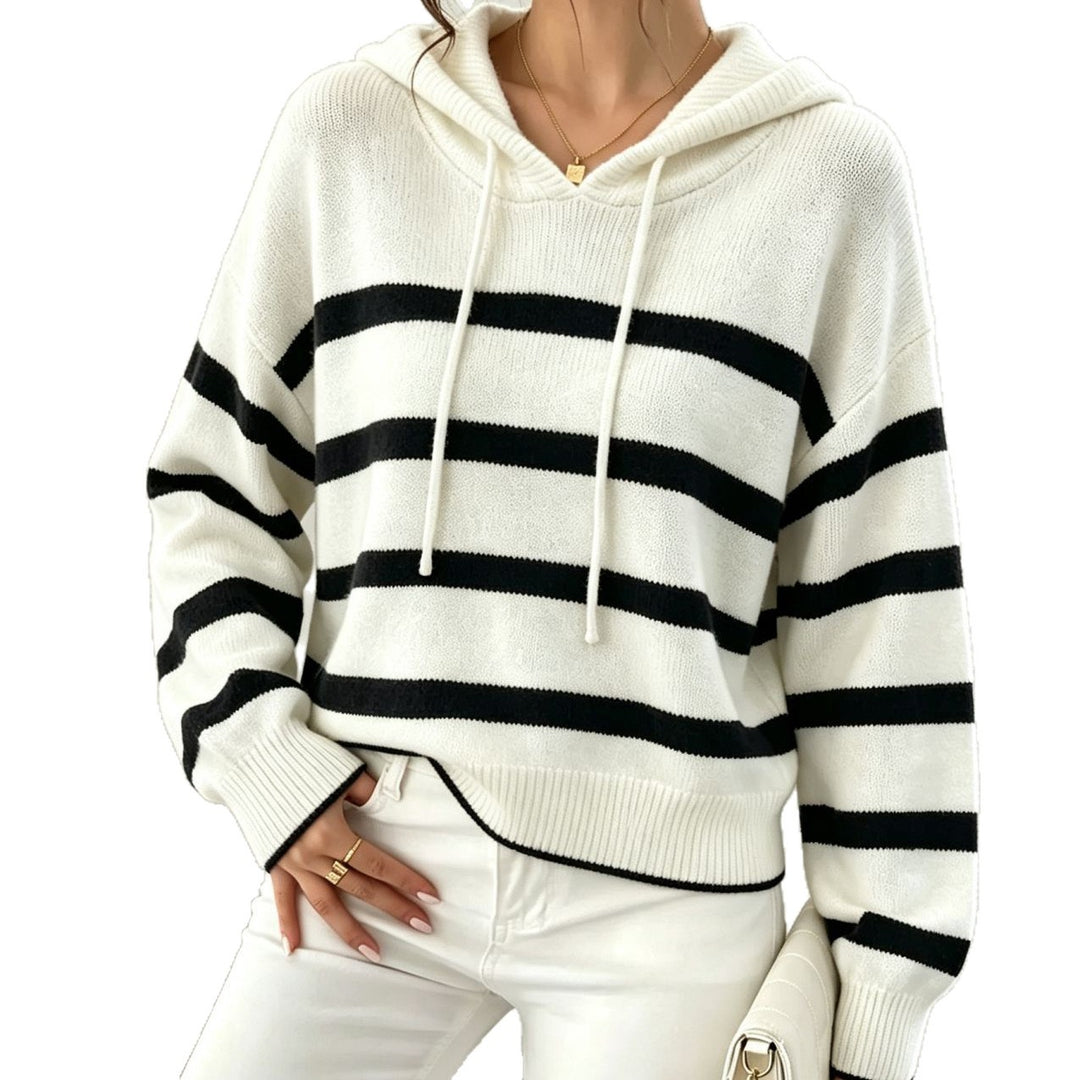 Damen Kapuzen-Strickpullover im Maritim-Look mit geripptem Saum und relaxed Fit EB