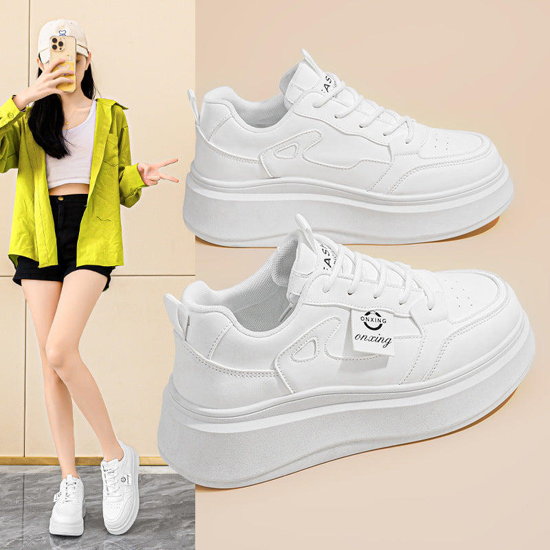 Damen Sneaker mit hochflächiger Sohle von EB