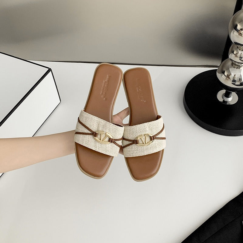 Damen modische Riemensandalen mit dekorativem Goldakzent und komfortablem Fußbett EB