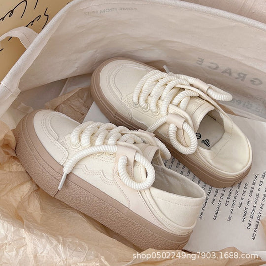 Damen Sneaker im lässigen Design mit atmungsaktiver Oberflächenstruktur und rutschfester Sohle EB