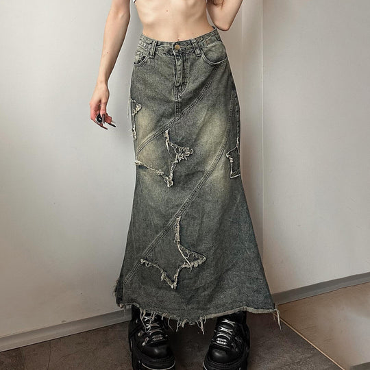 Damen nan vintage Denim-Maxirock mit ausgefransten Patches und diagonalen Ziernähten EB