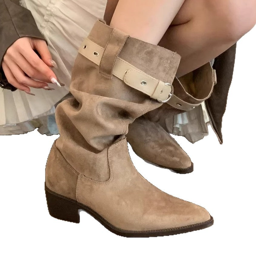 Damen Rustikale Wildleder-Stiefel mit modischem Falten-Design und verstellbarem Riemen EB