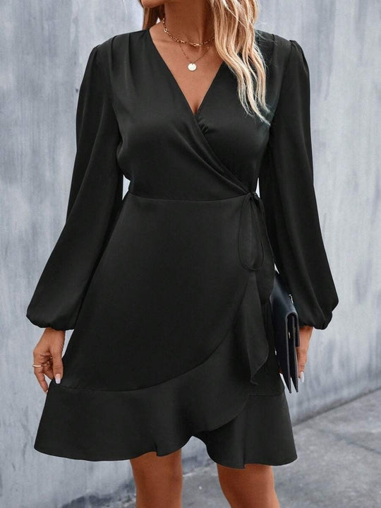 EB | V-Ausschnitt Kleid Satin Taille Eng Niedrig Ausschnitt Lässig Midi Kleid Süß Frauen Kleidung