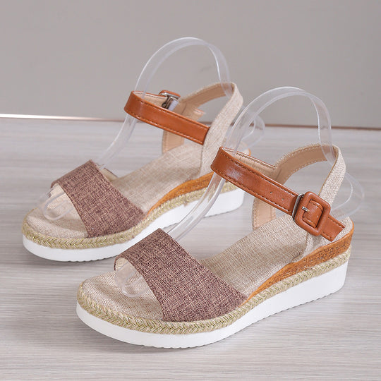 Damen Wedge-Sandaletten mit transparenten Riemen und natürlichem Bast-Detail EB