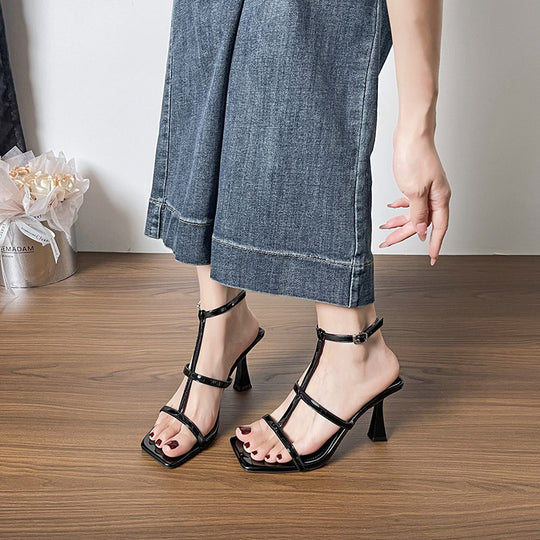 Damen Elegant geschnittene Slingback-High Heels mit geschmackvollem Absatz EB