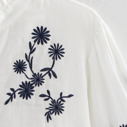 Damen Bestickte Bluse mit Stehkragen und langen Ärmeln EB