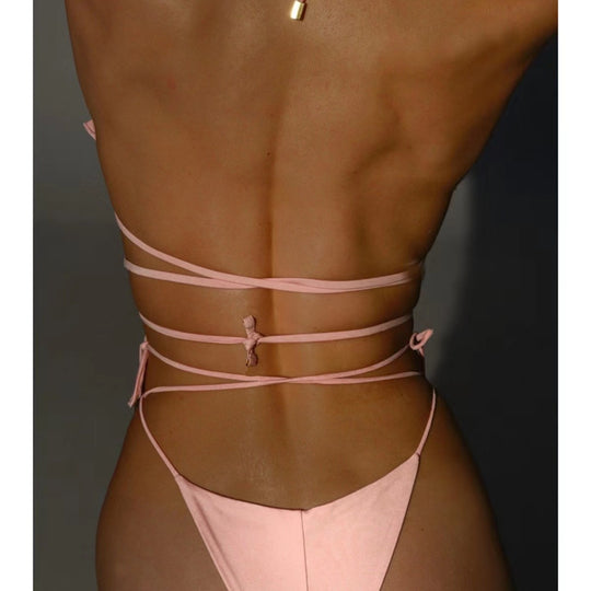 Damen Bikini mit floralen Verzierungen EB