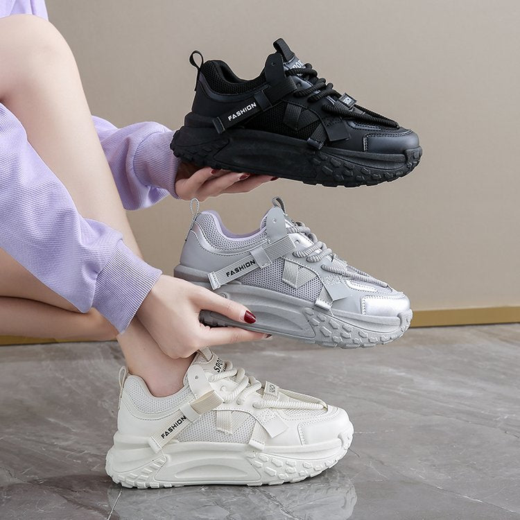 Damen Sportliche Sneakers mit modernem Mesh-Obermaterial und luftiger Sohle EB