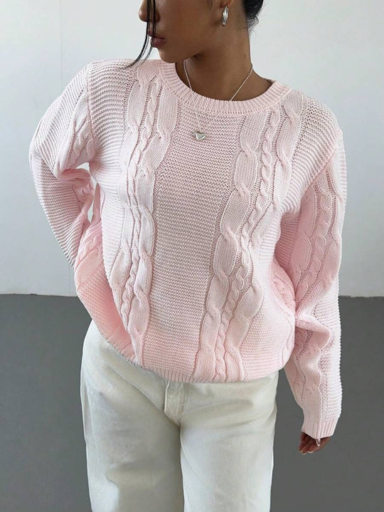 Damen Grobstrickpullover mit zeitlosem Zopfmuster und lässigem Schnitt EB