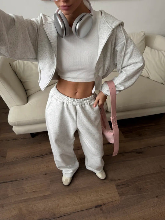 Damen trendiges cropped Sweatoutfit mit Kapuze und seitlichem Reißverschluss EB