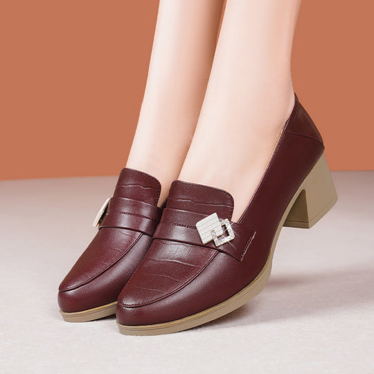 Damen Elegante Mokassins mit modischem Schmuckdetail und bequemen Blockabsatz EB