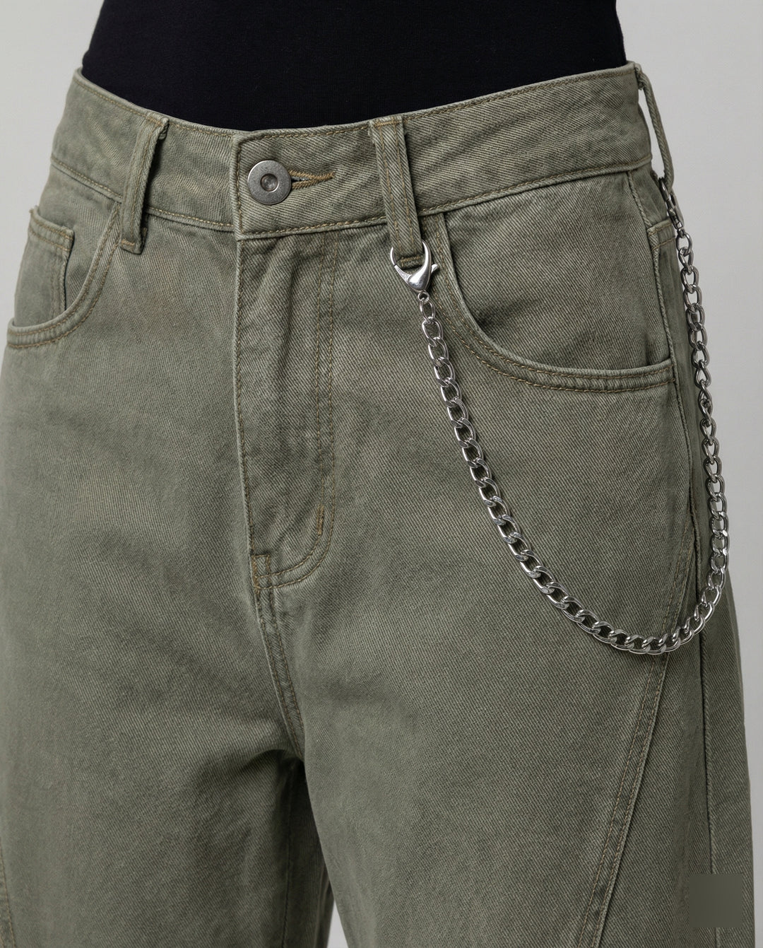 Damen extraweite Baggy-Cargo-Palazzo-Hose mit niedrigem Bund, markanten Teilungsnähten und großen Klappentaschen EB