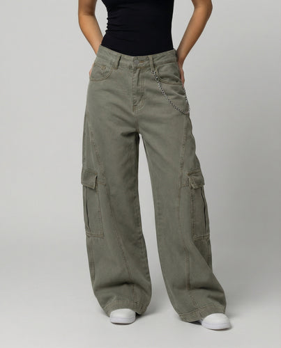 Damen extraweite Baggy-Cargo-Palazzo-Hose mit niedrigem Bund, markanten Teilungsnähten und großen Klappentaschen EB