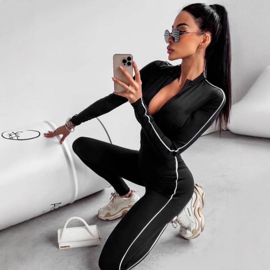 Damen Langarm-Jumpsuit mit hohem Kragen und nahtlosem Design EB